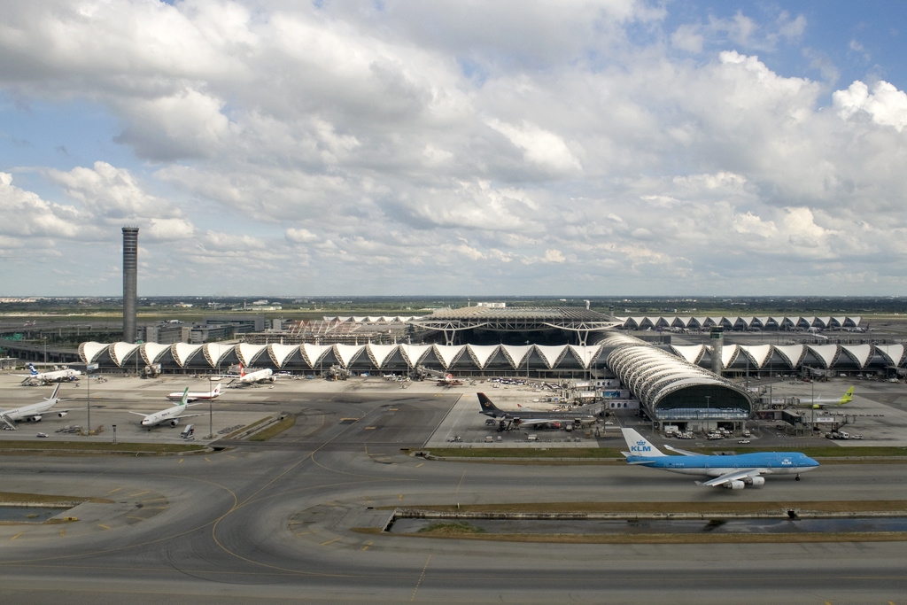 Bangkok_-_Suvarnabhumi_International_(BKK_-_VTBS)_AN1822384