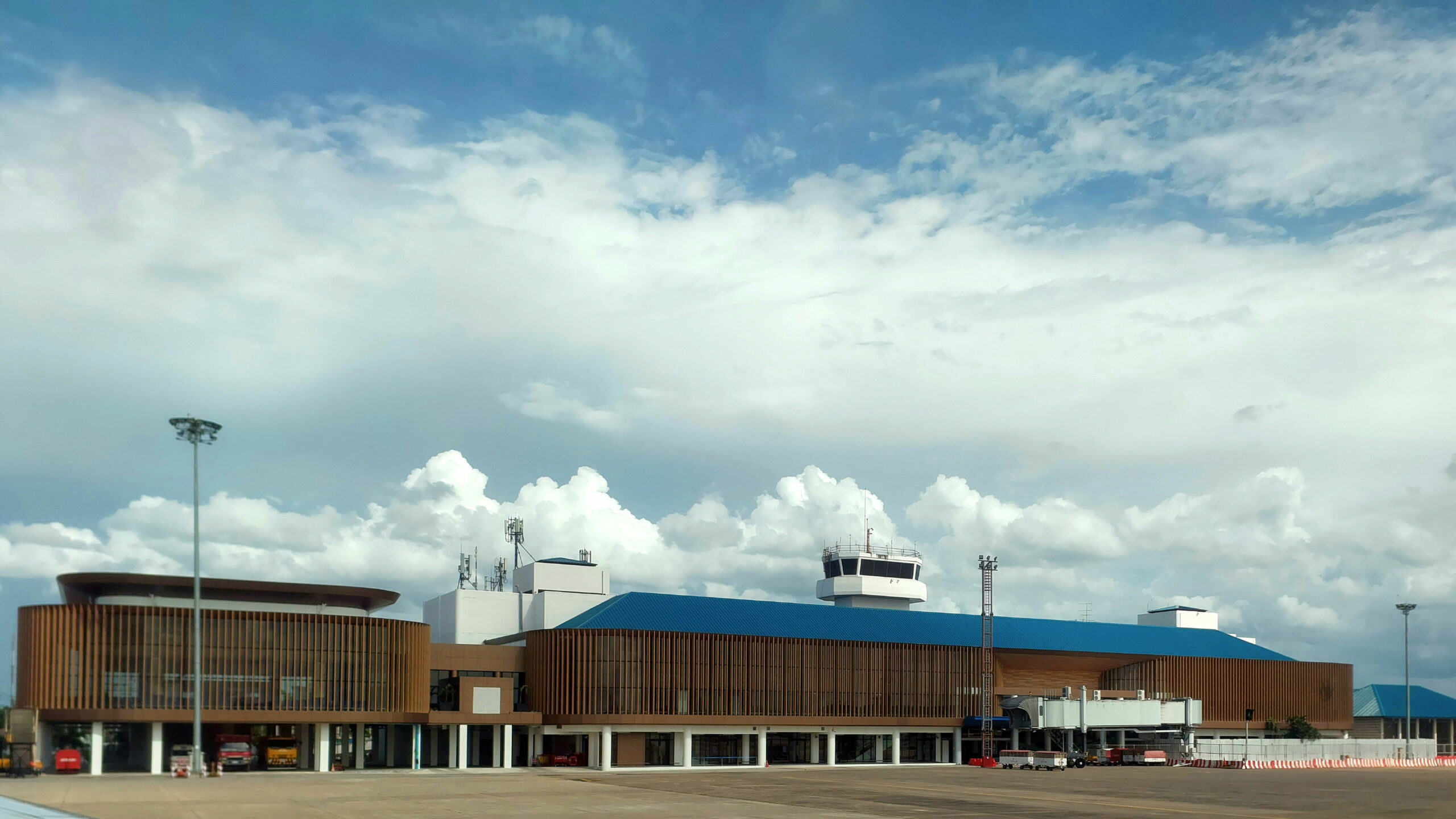 Surat_Thani_Airport_(2022)