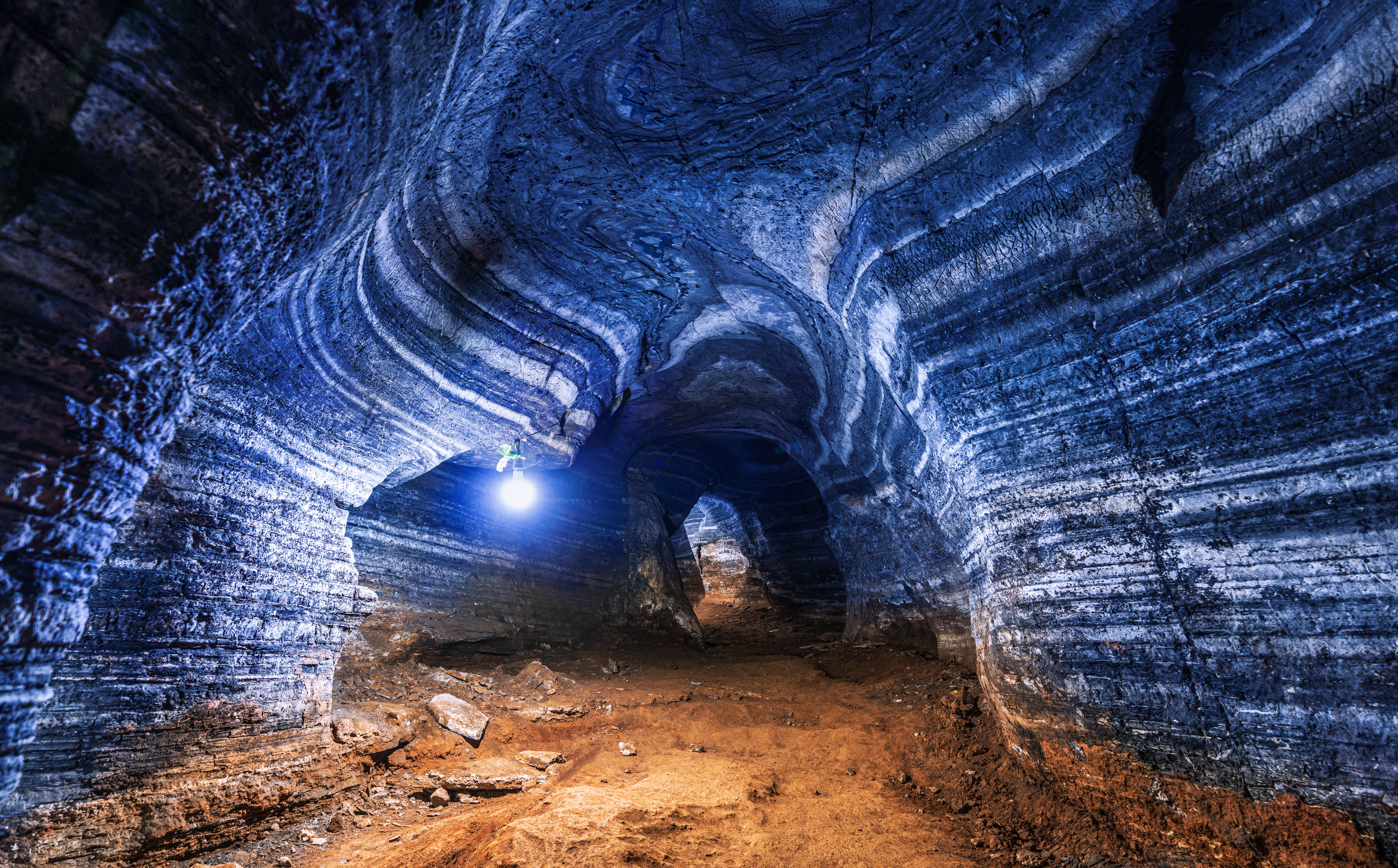 Amazing,Rock,Wall,At,The,Blue,Cave,Amazing,Unseen,Adventure