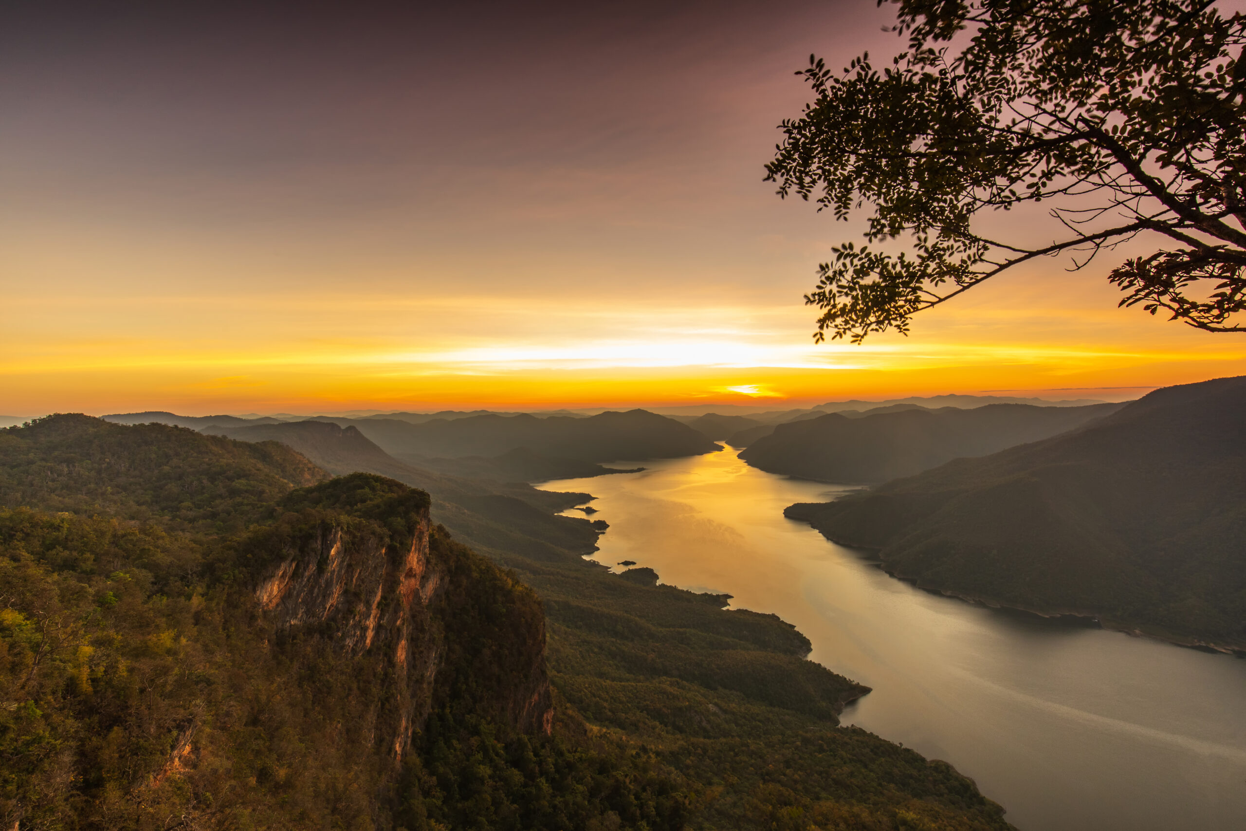 Morning,At,Pha,Daeng,Luang,Viewpoint,,Mae,Ping,National,Park,